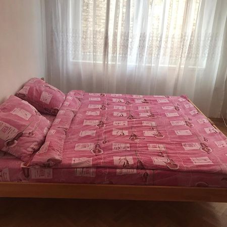 Feel Like Home Guest House ซาราเยโว ภายนอก รูปภาพ
