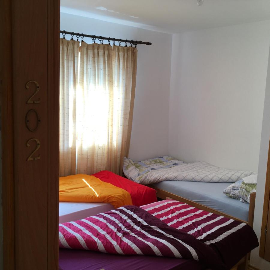 Feel Like Home Guest House ซาราเยโว ภายนอก รูปภาพ