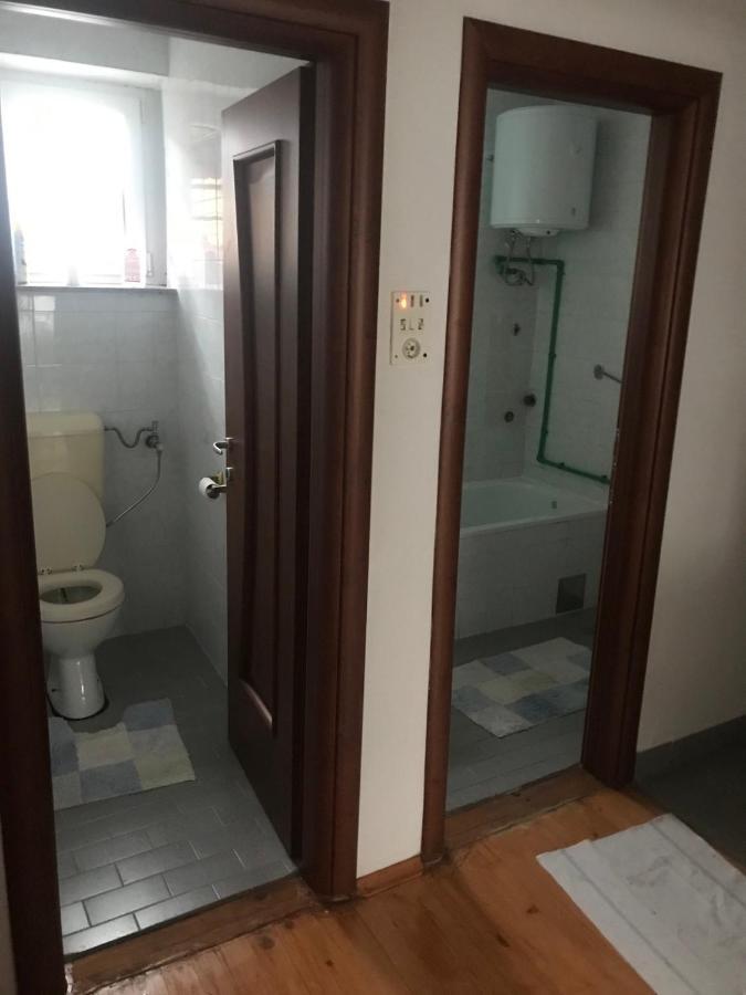 Feel Like Home Guest House ซาราเยโว ภายนอก รูปภาพ