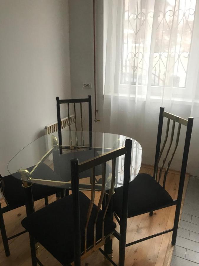 Feel Like Home Guest House ซาราเยโว ภายนอก รูปภาพ